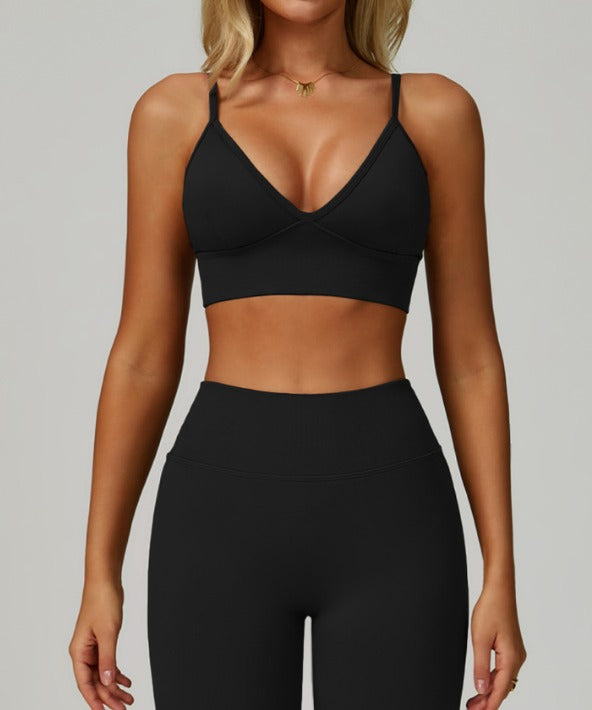Black Seamless V - Style Leggings